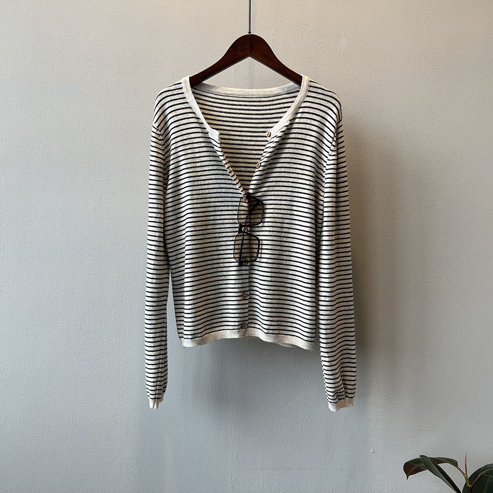 Ishie | Korean Contrast Striped Knit Cardigan