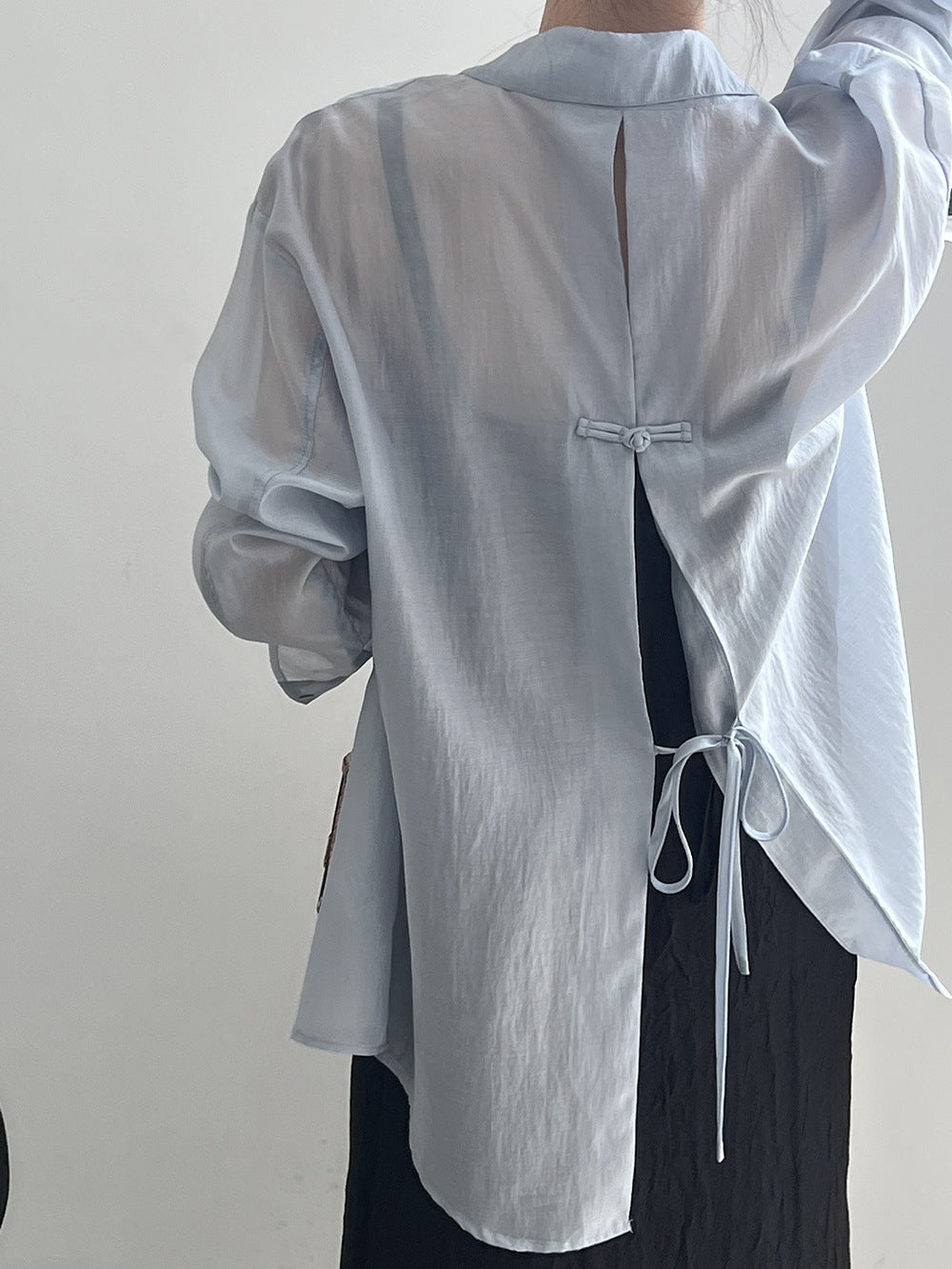 Lea - Lightweight Tie-Back Blouse