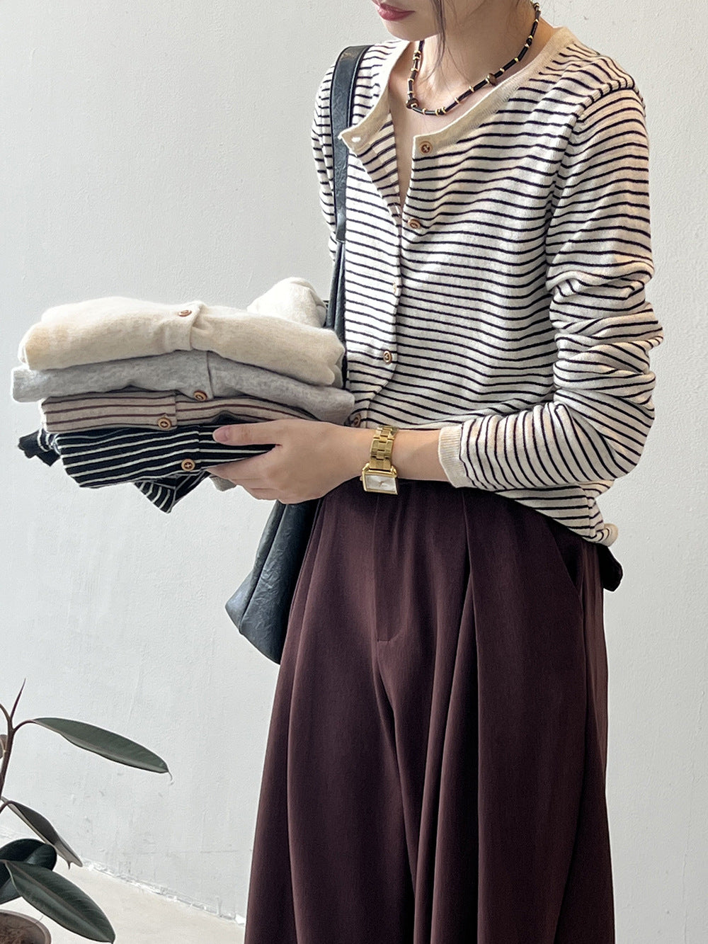 Ishie | Korean Contrast Striped Knit Cardigan